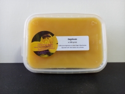 Zuivere bijenzegelwas voor crèmes en zalven.jpg