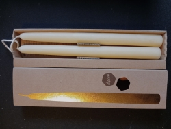Dipram bijenwas dinerkaarsen in blanke en gele kleur.jpg
