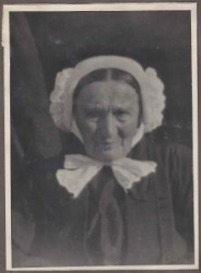 Grutje-221x300.jpg