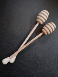 Houten honing lepel 17,5 cm lang.jpg